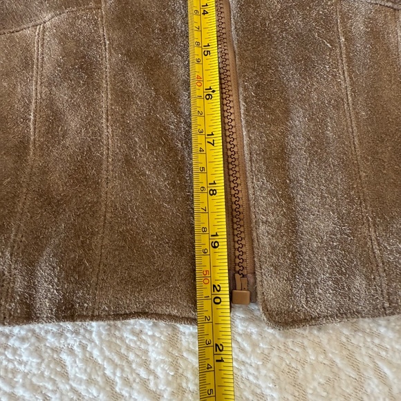 Wilson's 80s Tan Suede Fringed Cropped Jacket - Picture 9 of 10